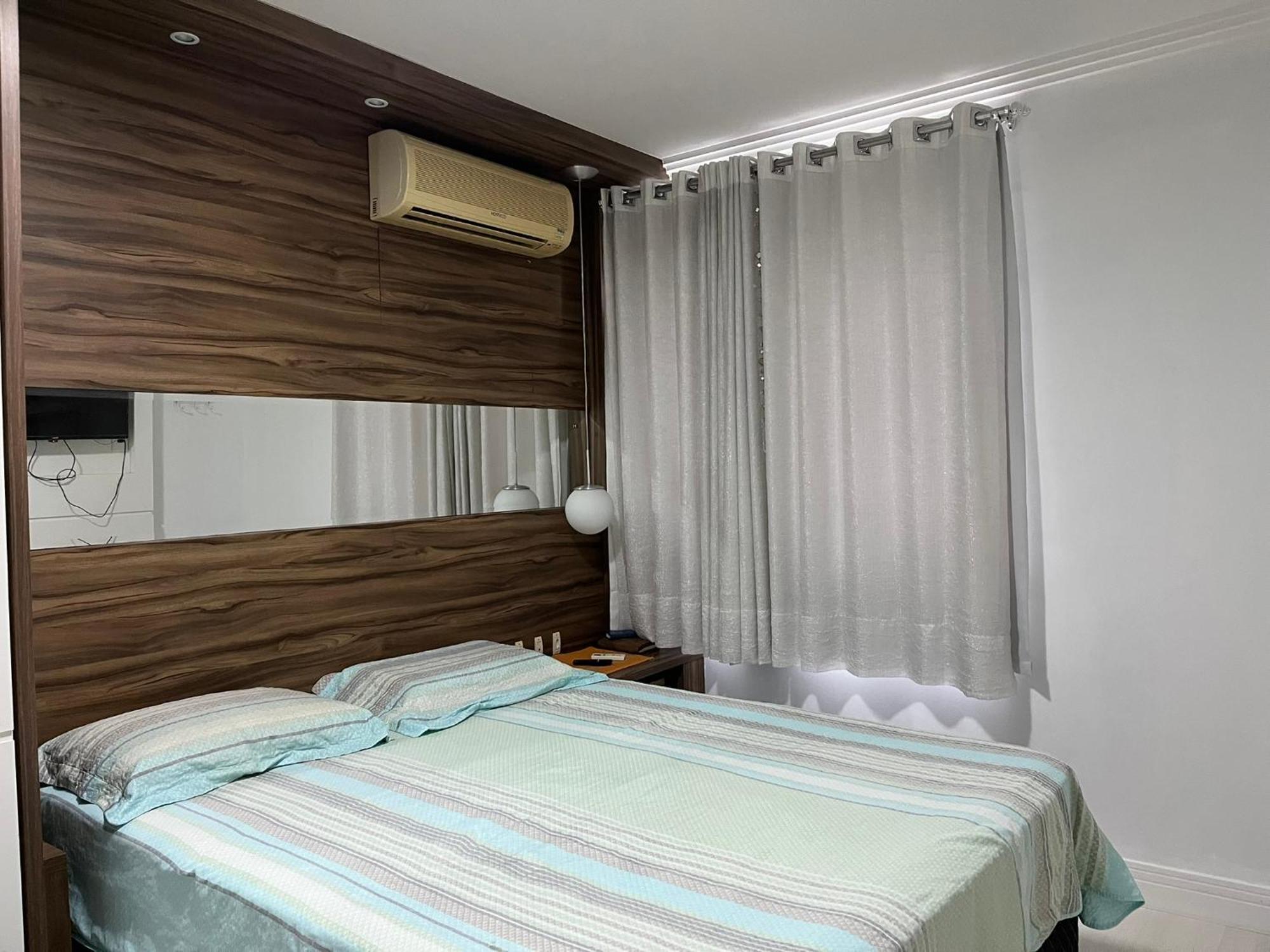 E Quartos No Centro De * Blumenau